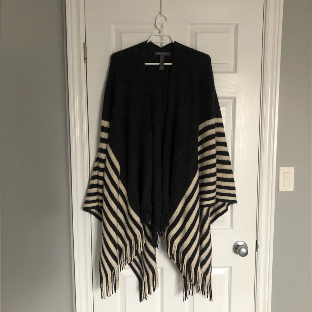 Vince Camino Shawl - never worn. One size.